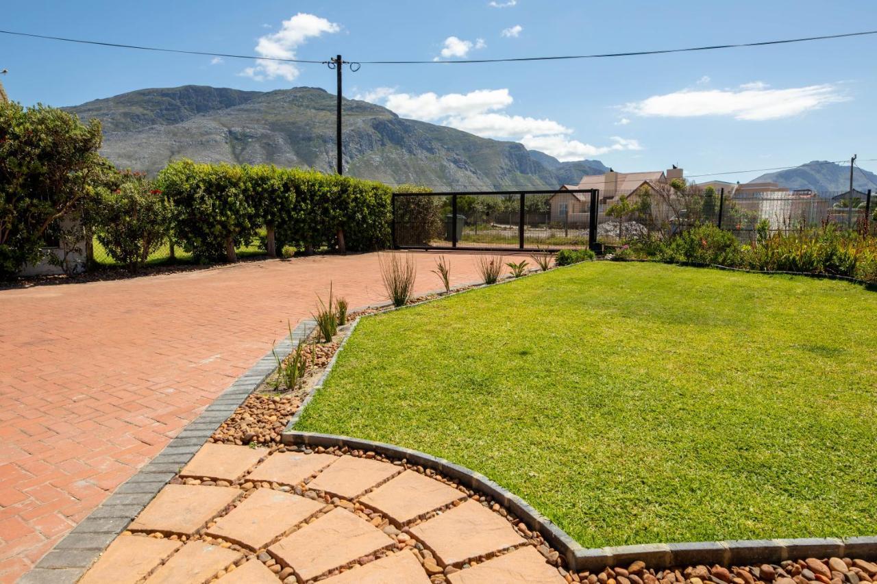 The Amaryllis Luxury Apartment Bella Donna Bettyʼs Bay Exteriör bild